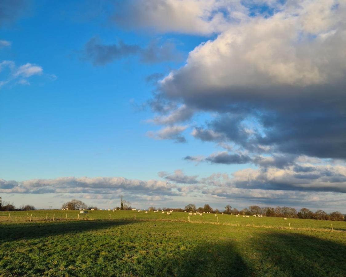 Milberry Green Meadows Warlingham Екстер'єр фото
