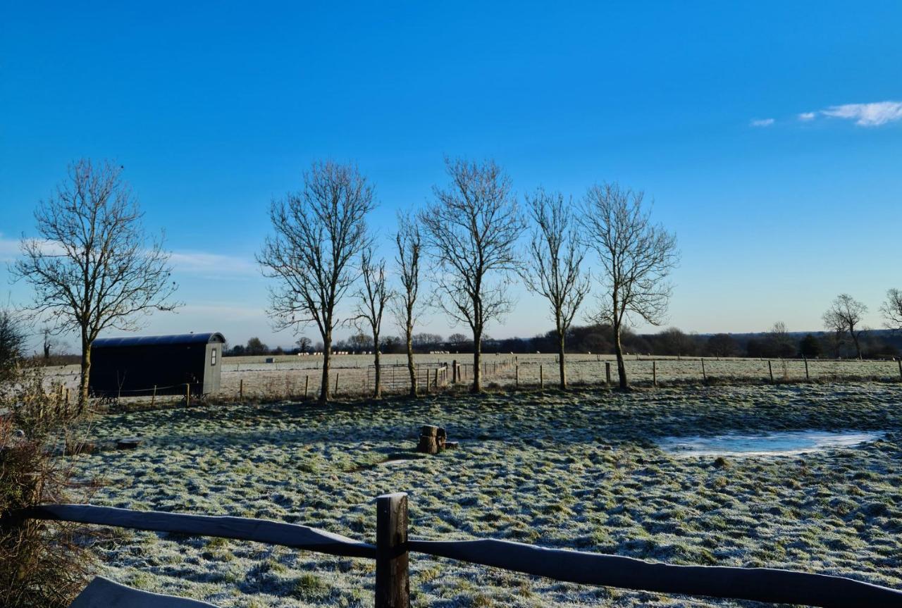 Milberry Green Meadows Warlingham Екстер'єр фото